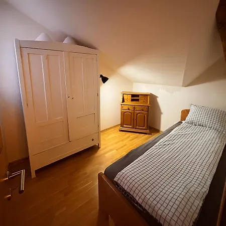 Perle De La Montagne Pale